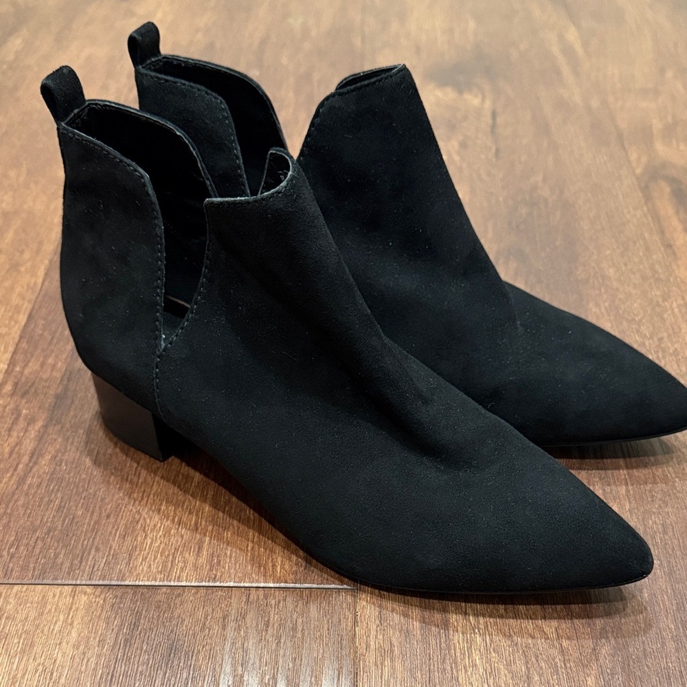 NWOT Nine West Terreo Black Ankle Booties